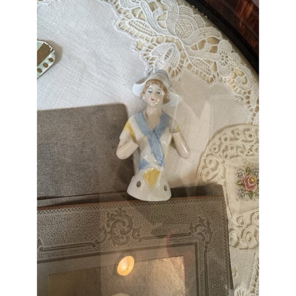 Antique Mourning Baby Shadow Oval Bubble Frame - Antique Belongings- Beautiful - Picture 12 of 16